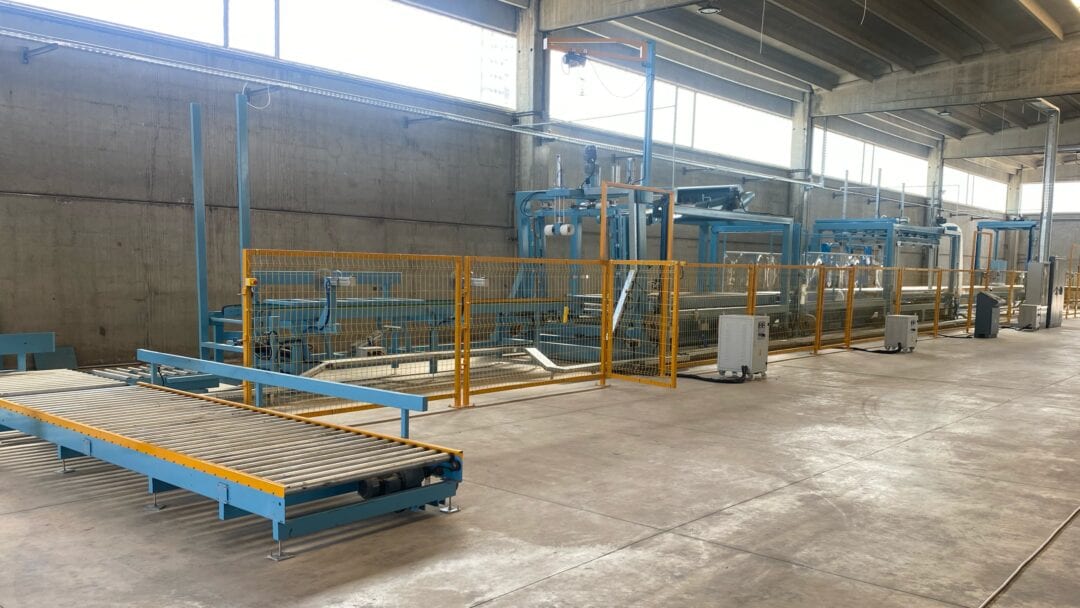 EPS block cutting line in operation