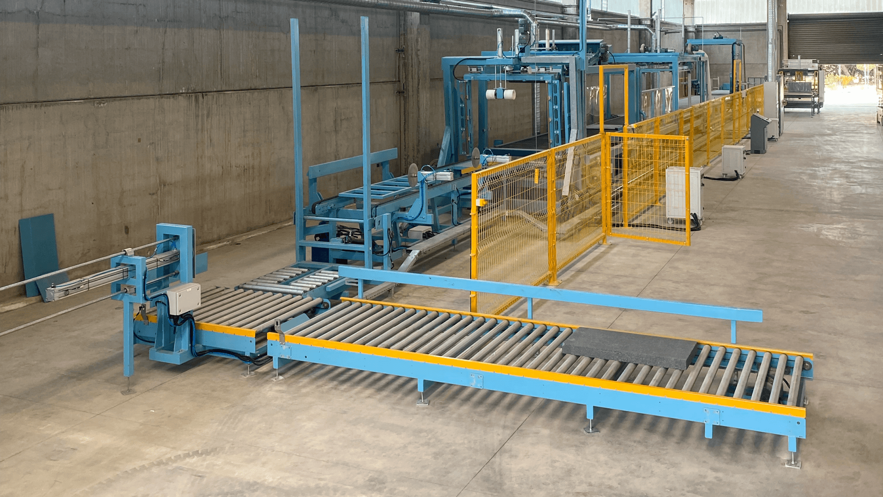EPS sheet cutting and stacking system