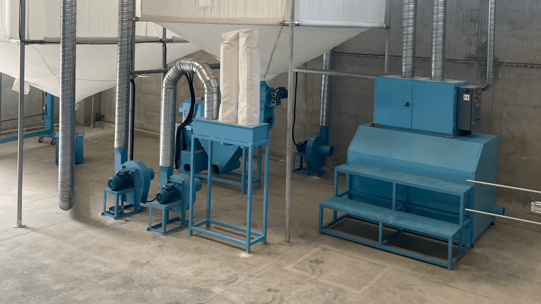 EPS crusher and grinder unit